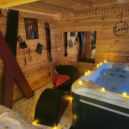 Le Secret Love Room Saint-Aigulin Exterior foto